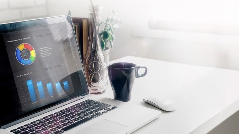 FIBARO Inteligentne gniazdko Wall Plug E FGWPE-102 ZW5